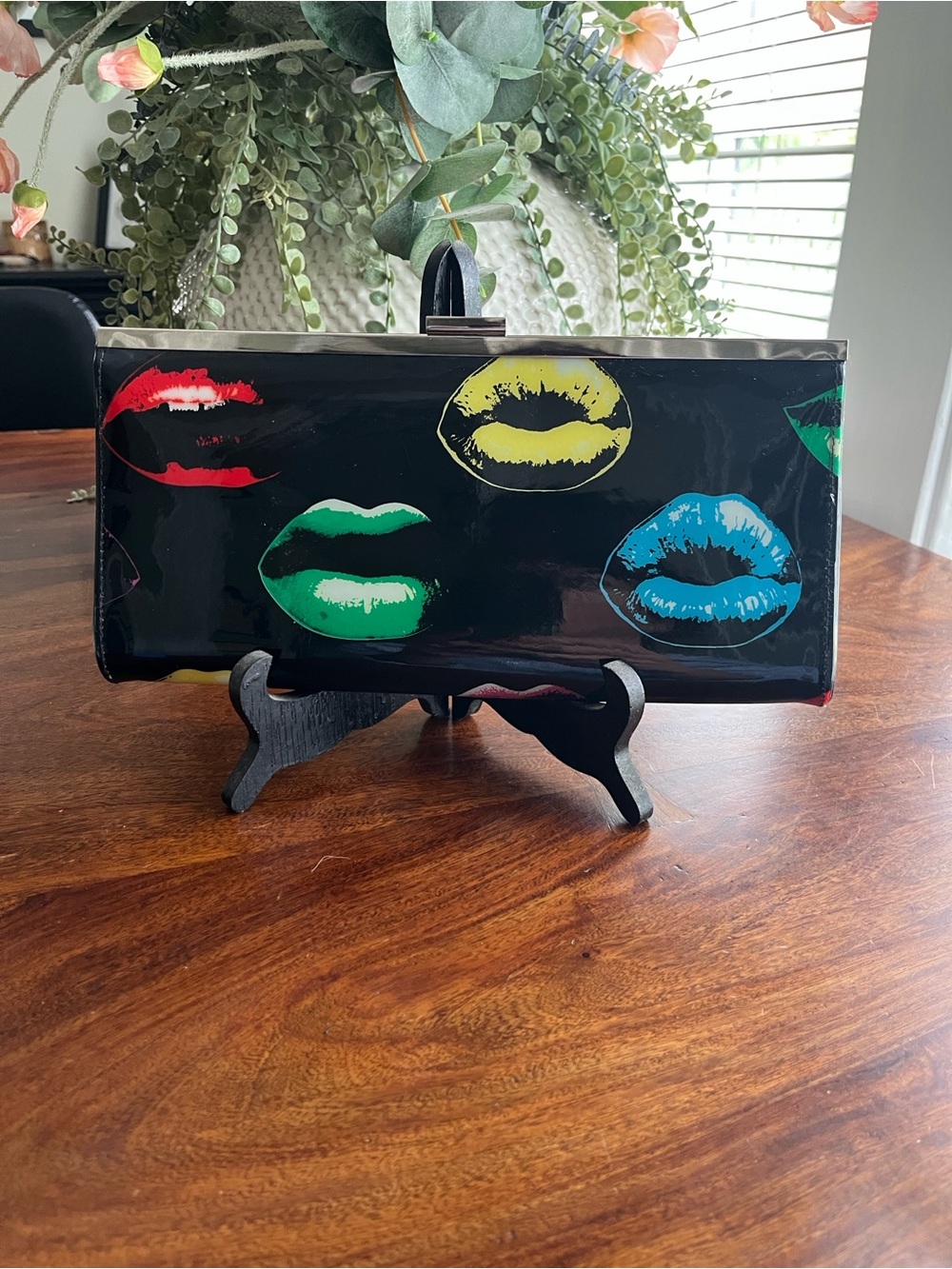 Black Patent Pop Art Lip Print Statement Clutch